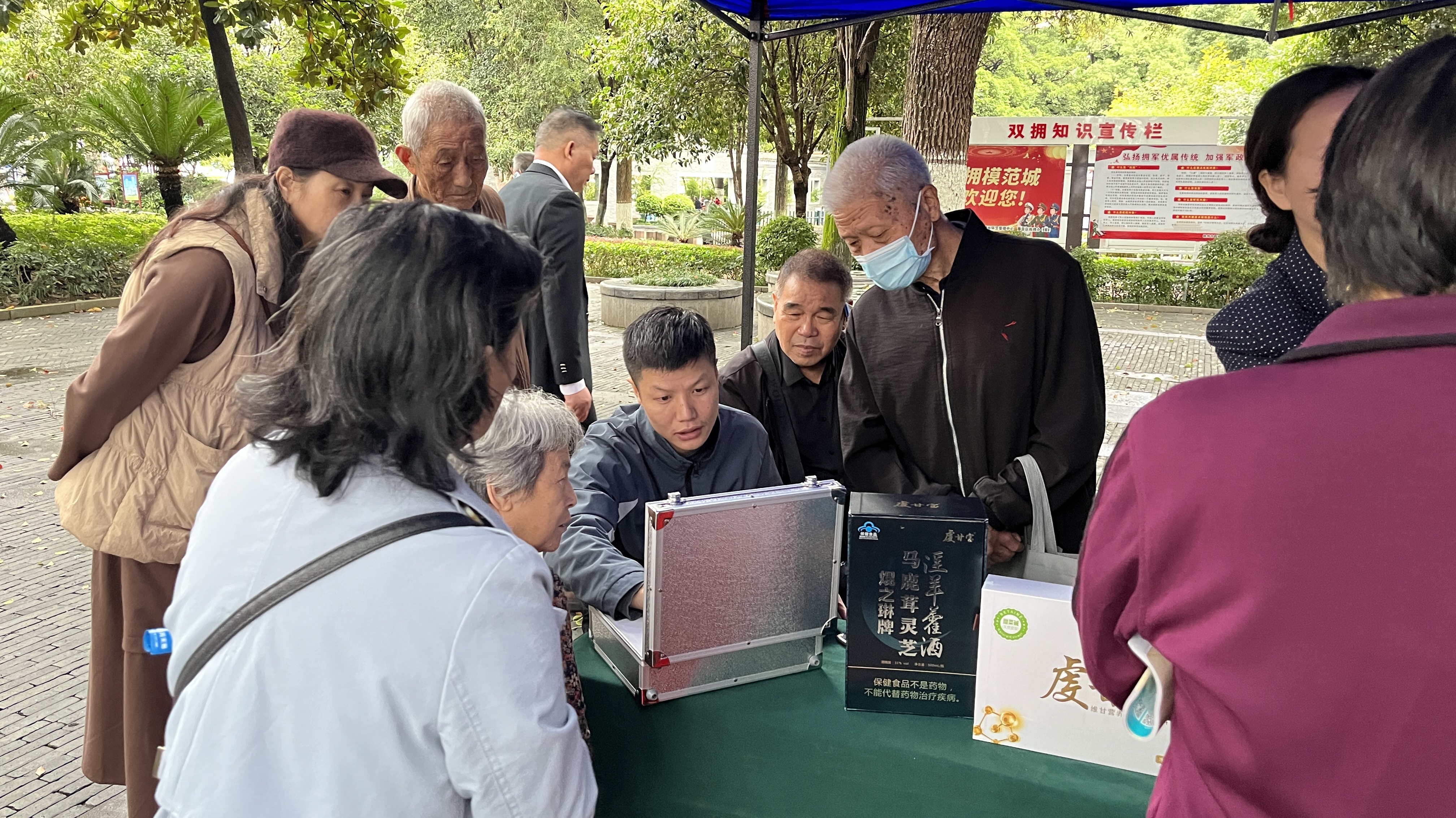情暖夕阳 关爱老人|江西熙帝受邀参加赣州市第二届老年健康文化节暨2023年敬老月活动